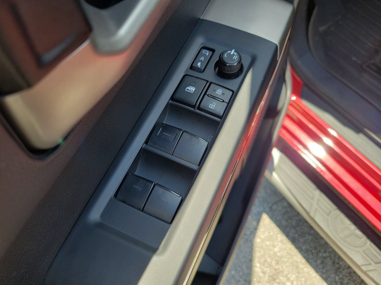 Used 2022 Toyota Tundra Limited RWD image 13