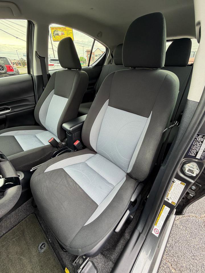 Used 2019 Toyota Prius C FWD image 11