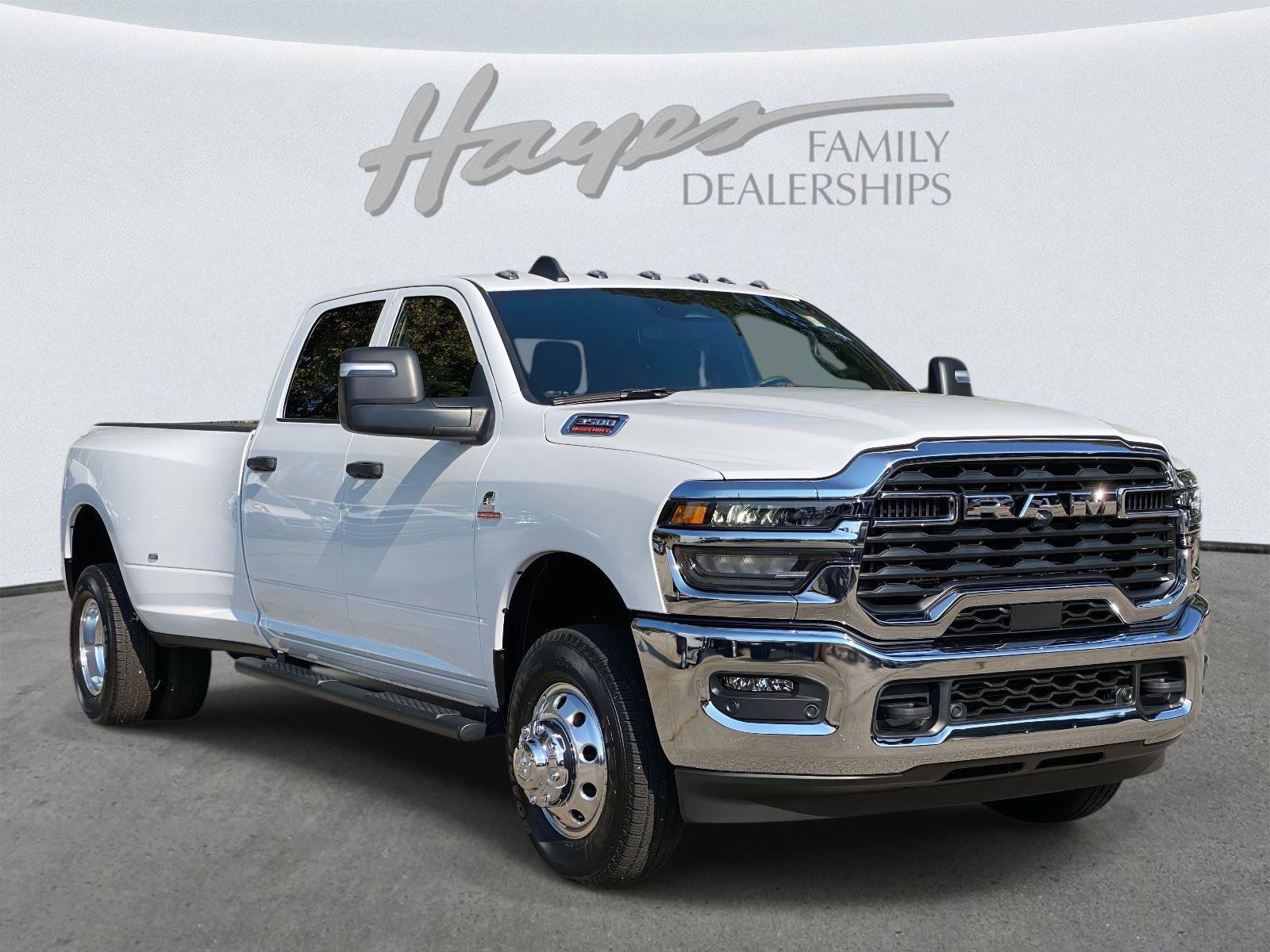 New 2026 RAM 3500 Tradesman image 3