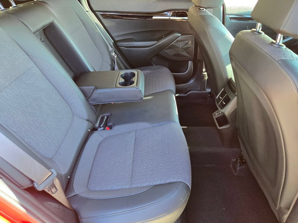 Used 2024 Kia Seltos X-Line AWD/4WD image 18