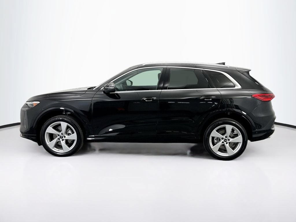 Used 2025 Audi Q5 Premium Plus w/ Premium Plus AWD/4WD image 9