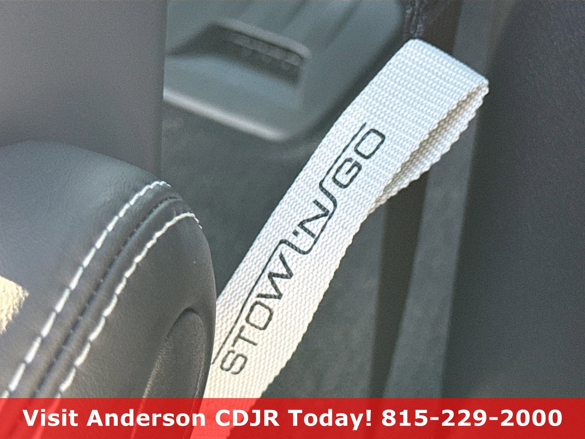 New 2026 Chrysler Pacifica Select AWD/4WD image 8
