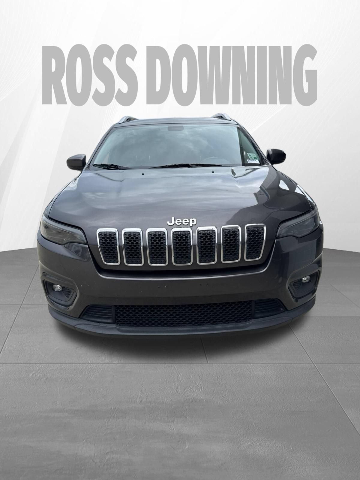 Used 2019 Jeep Cherokee Latitude Plus FWD image 3
