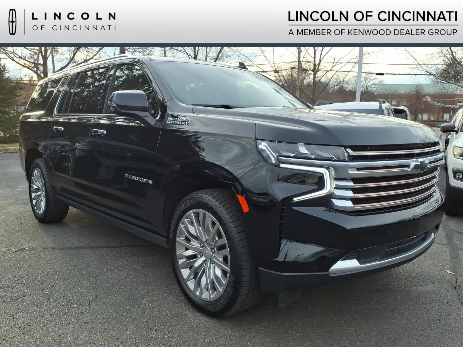 Used 2023 Chevrolet Suburban High Country AWD/4WD image 1