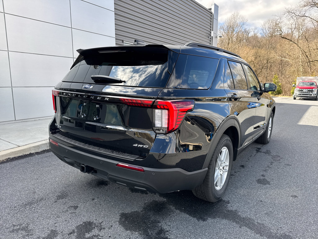 New 2026 Ford Explorer Active AWD/4WD image 18
