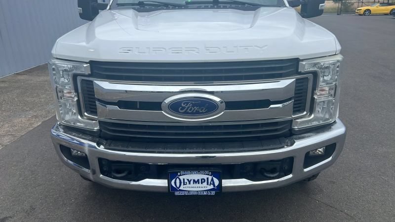 Used 2018 Ford F350 XLT w/ XLT Value Package AWD/4WD image 2