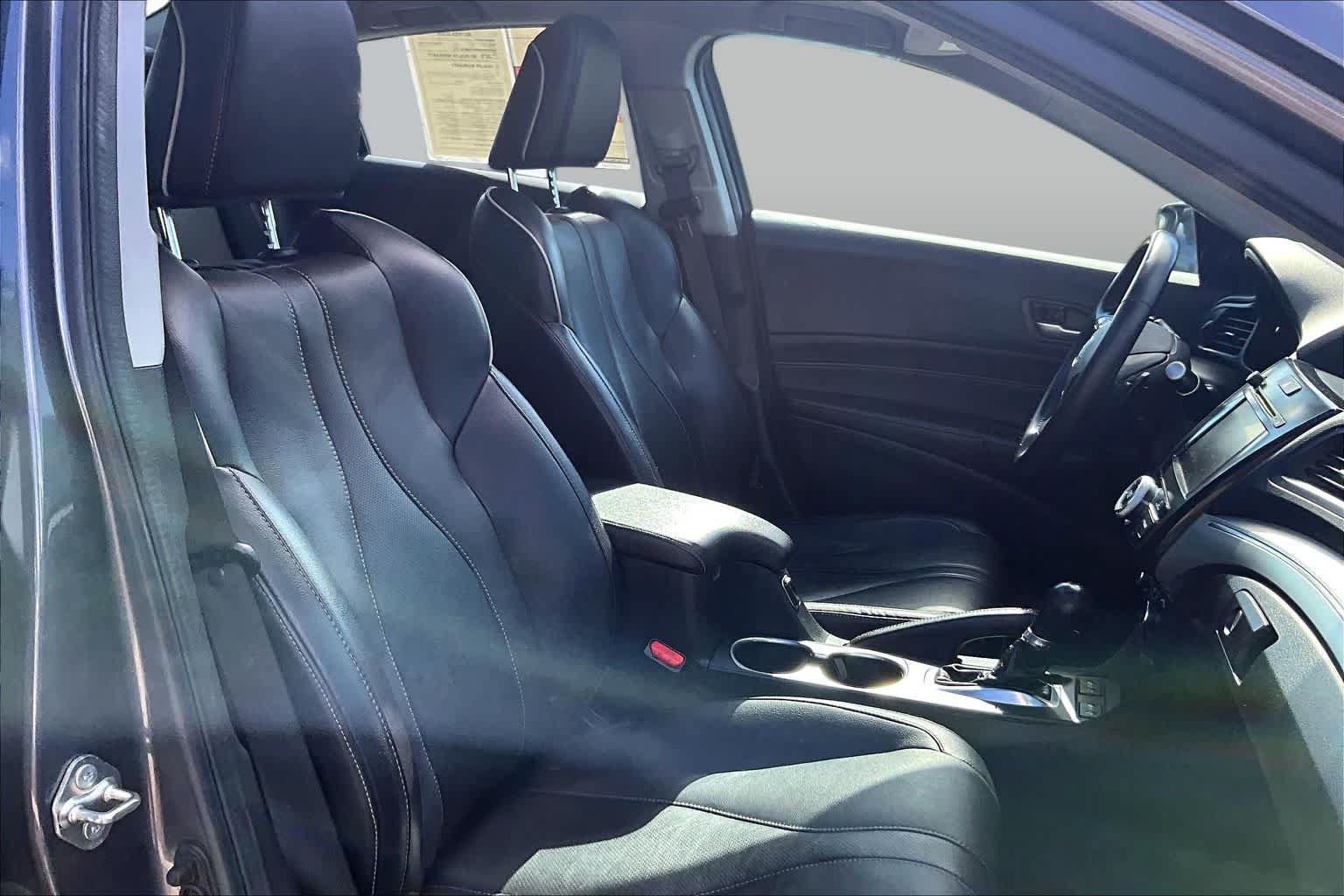Used 2019 Acura ILX FWD image 9
