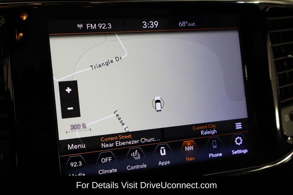 Used 2020 Jeep Grand Cherokee Altitude image 38