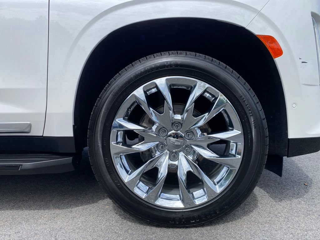 Used 2021 Cadillac Escalade Premium Luxury AWD/4WD image 10