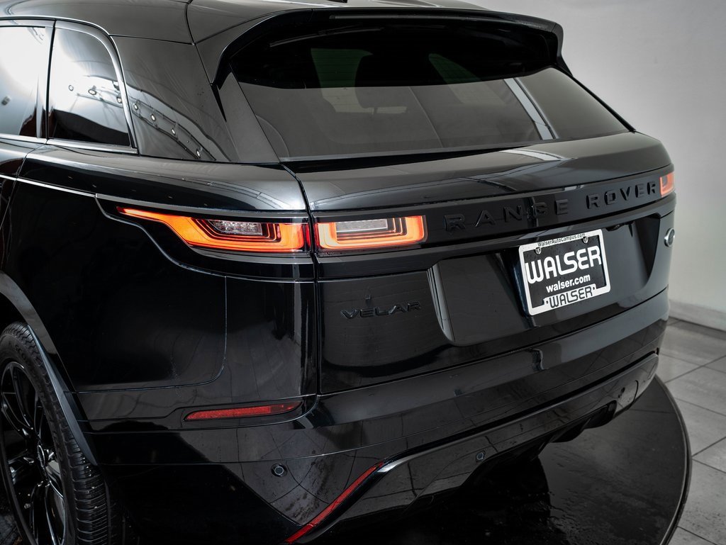 Used 2023 Land Rover Range Rover Velar R-Dynamic S image 19