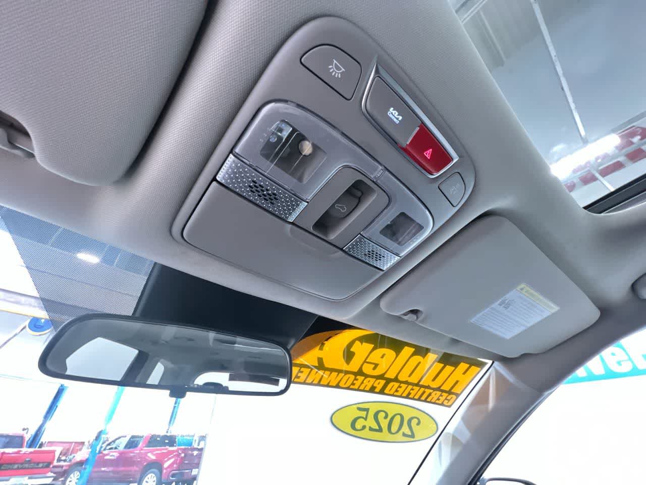 Used 2025 Kia Telluride S FWD image 35