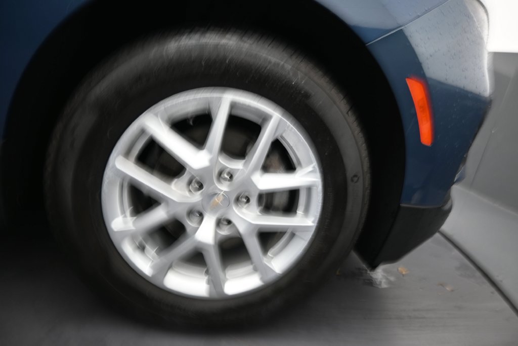 Used 2024 Chevrolet Equinox LS FWD image 16