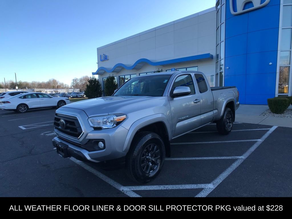 Used 2020 Toyota Tacoma SR5 image 4