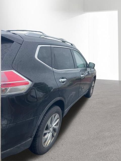 Used 2015 Nissan Rogue SL AWD/4WD image 2