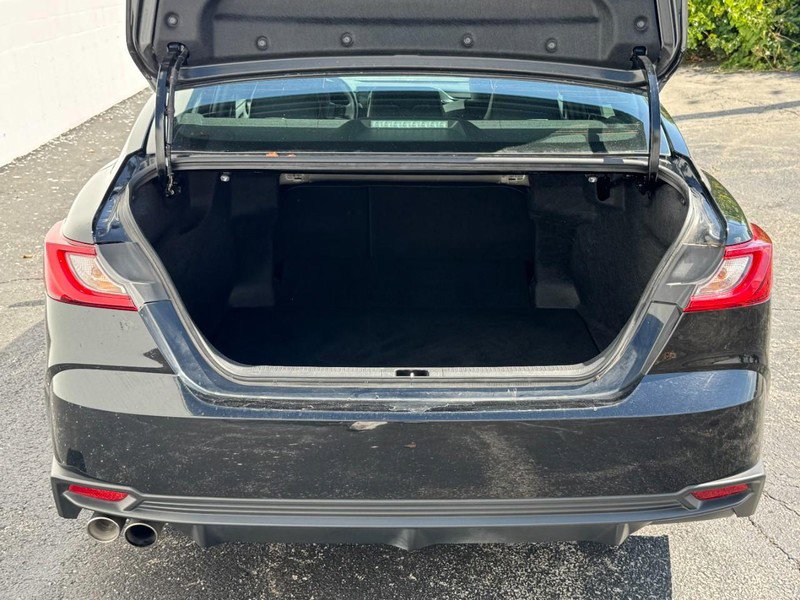 Certified 2025 Toyota Camry Hybrid image 9
