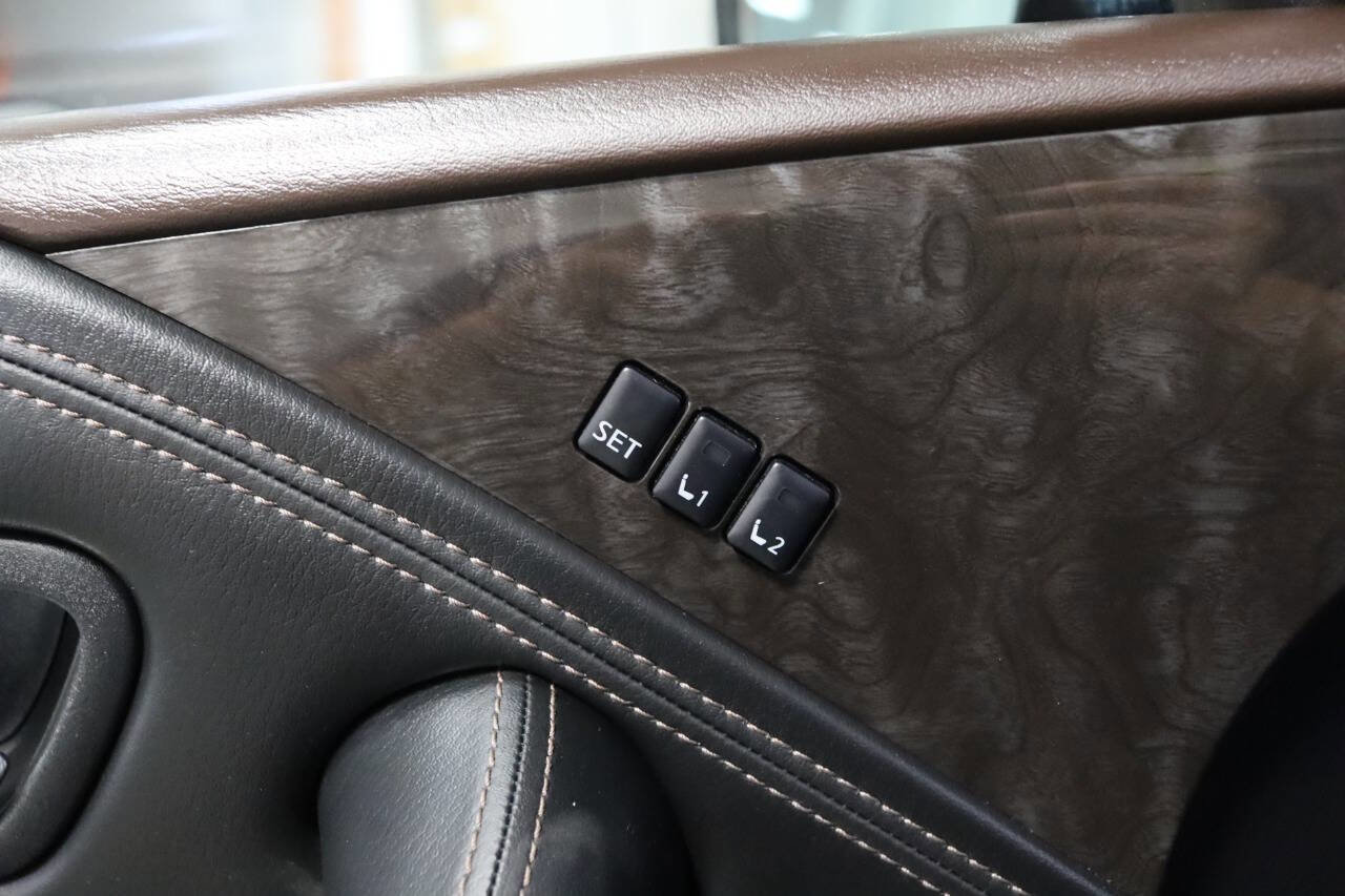 Used 2024 Nissan Armada Platinum w/ Captain's Chairs Package image 24