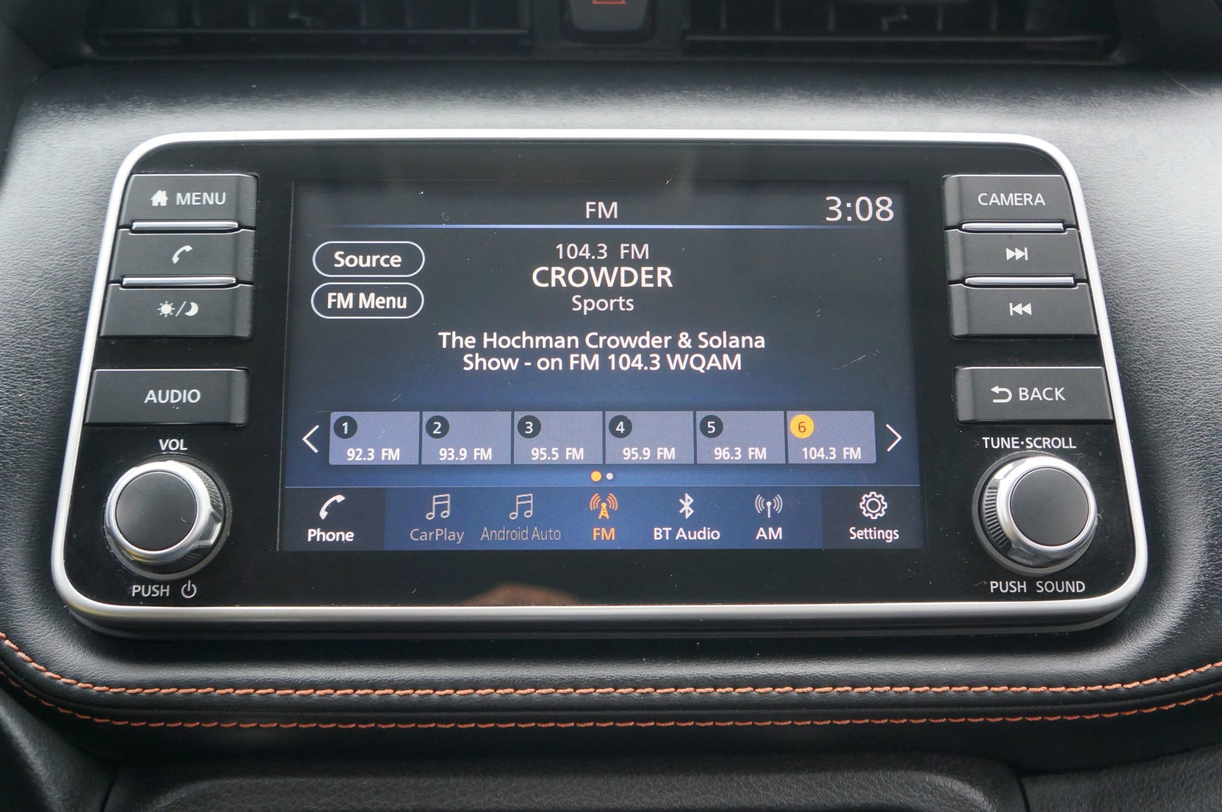 Used 2019 Nissan Kicks SR w/ SR Premium Package image 36