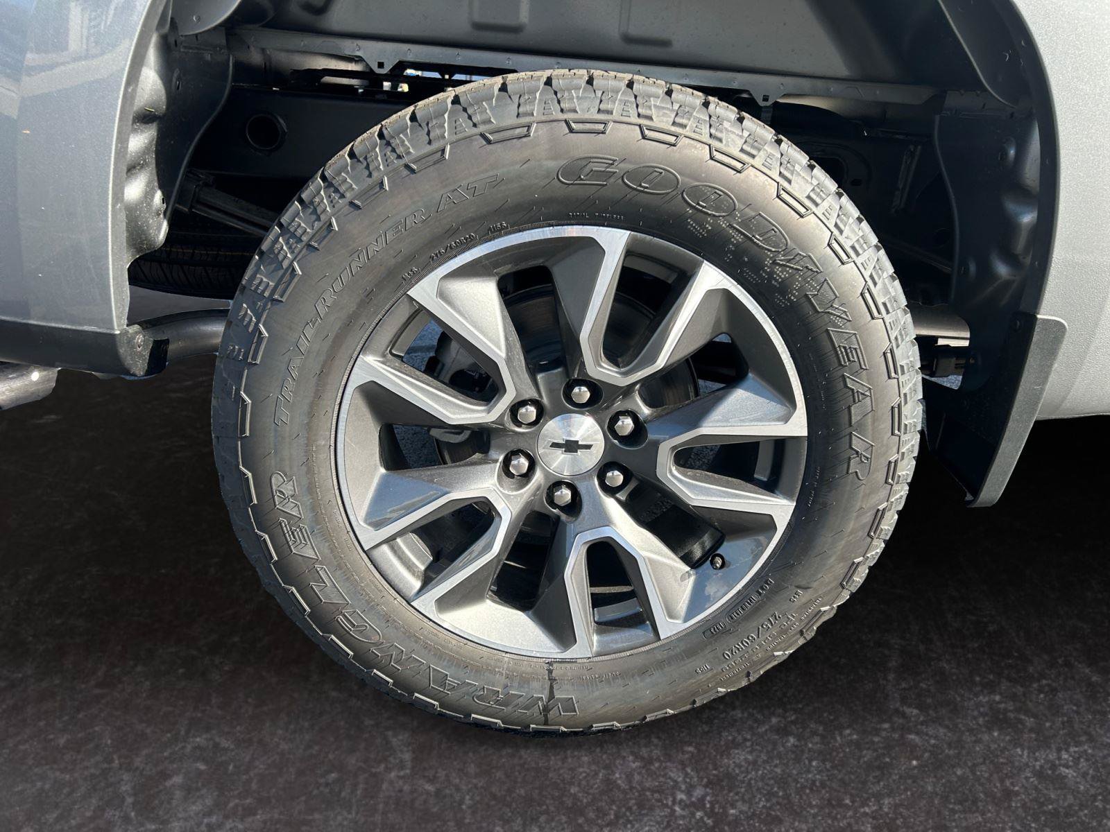 Used 2023 Chevrolet Silverado 1500 RST AWD/4WD image 24