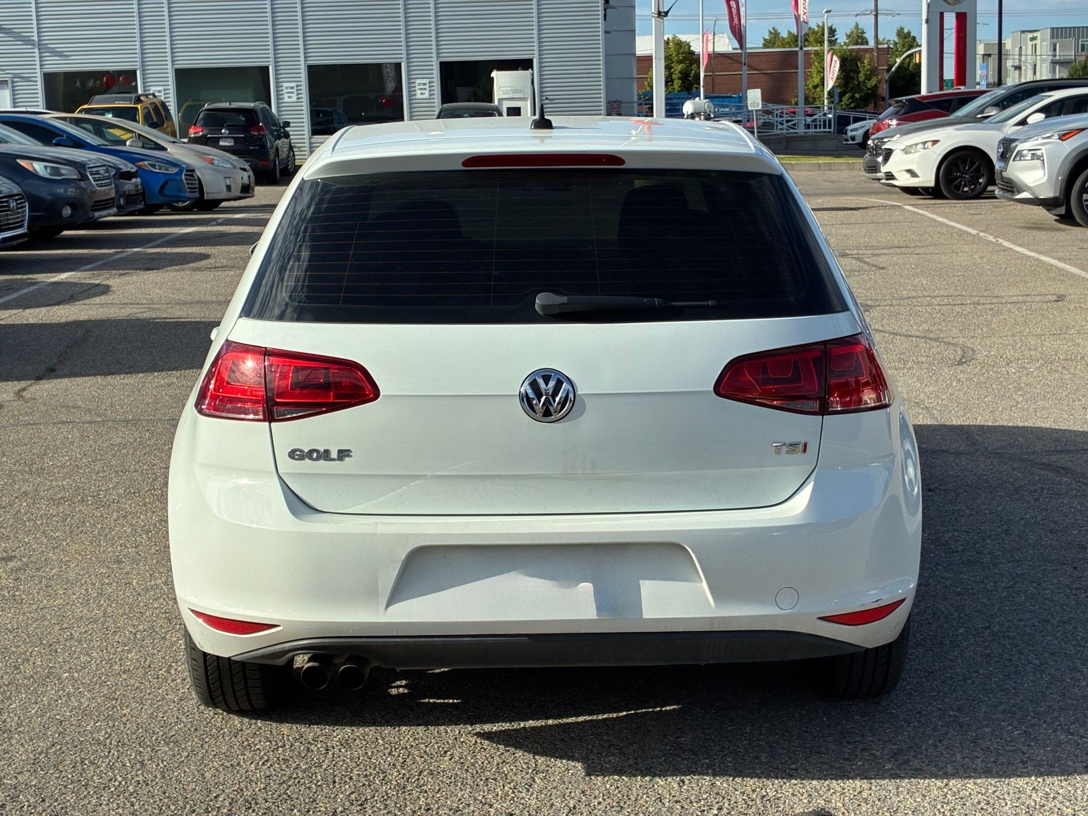 Used 2017 Volkswagen Golf S FWD image 7