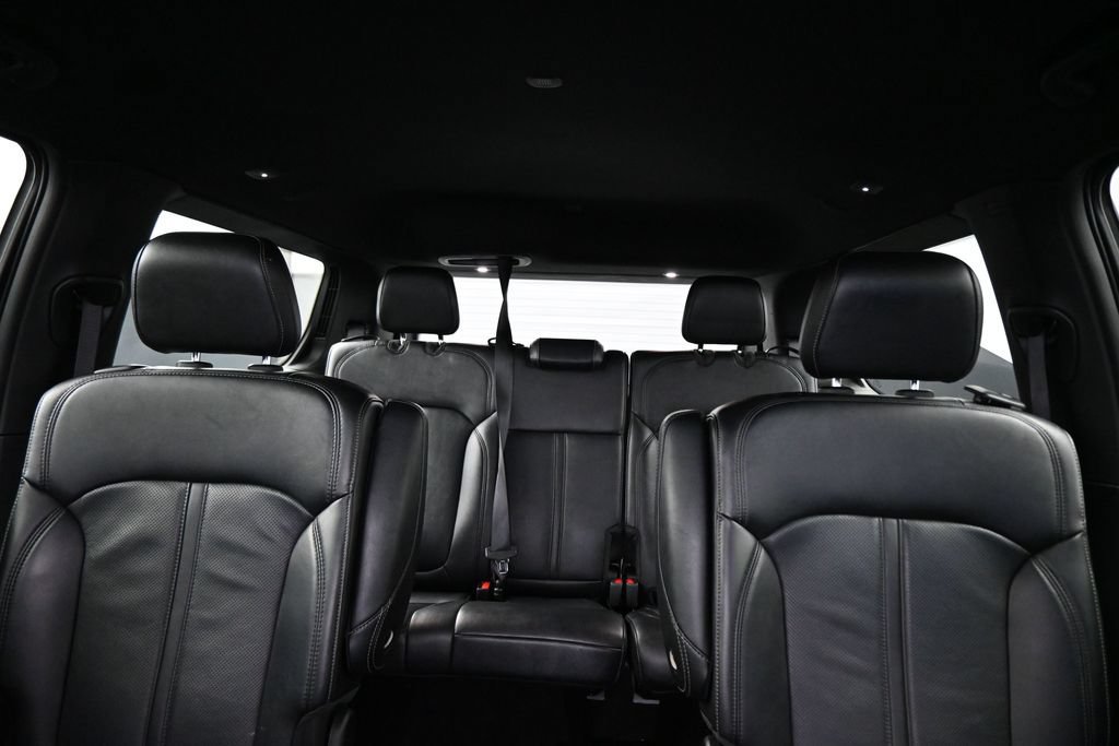 Used 2024 Jeep Wagoneer Series II AWD/4WD image 28