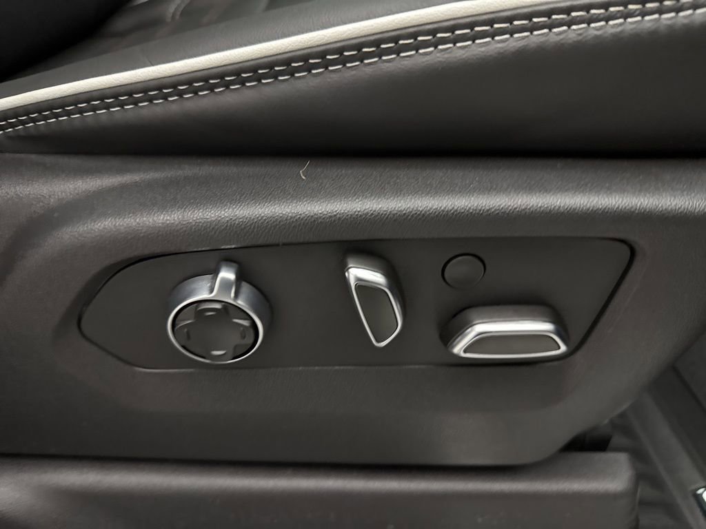 Used 2024 GMC Sierra 2500 AT4X image 70