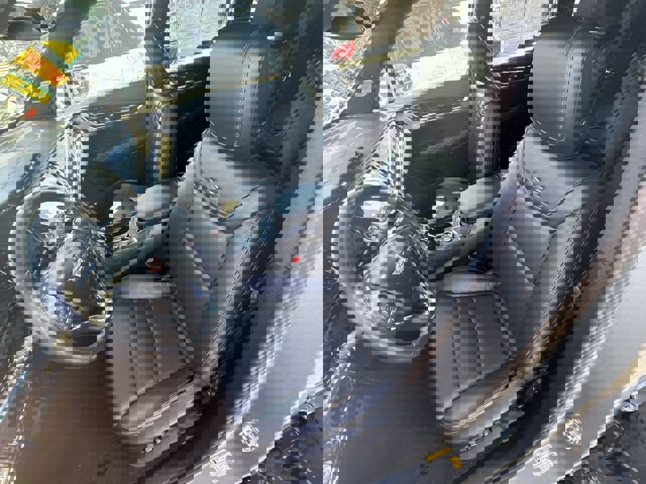 Used 2025 Cadillac XT6 Premium Luxury image 19