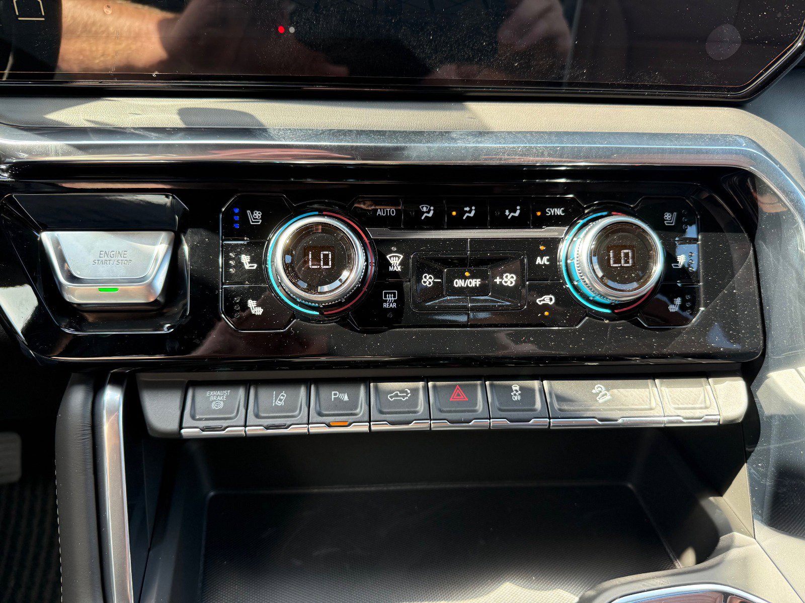 New 2025 GMC Sierra 2500 Denali Ultimate image 27