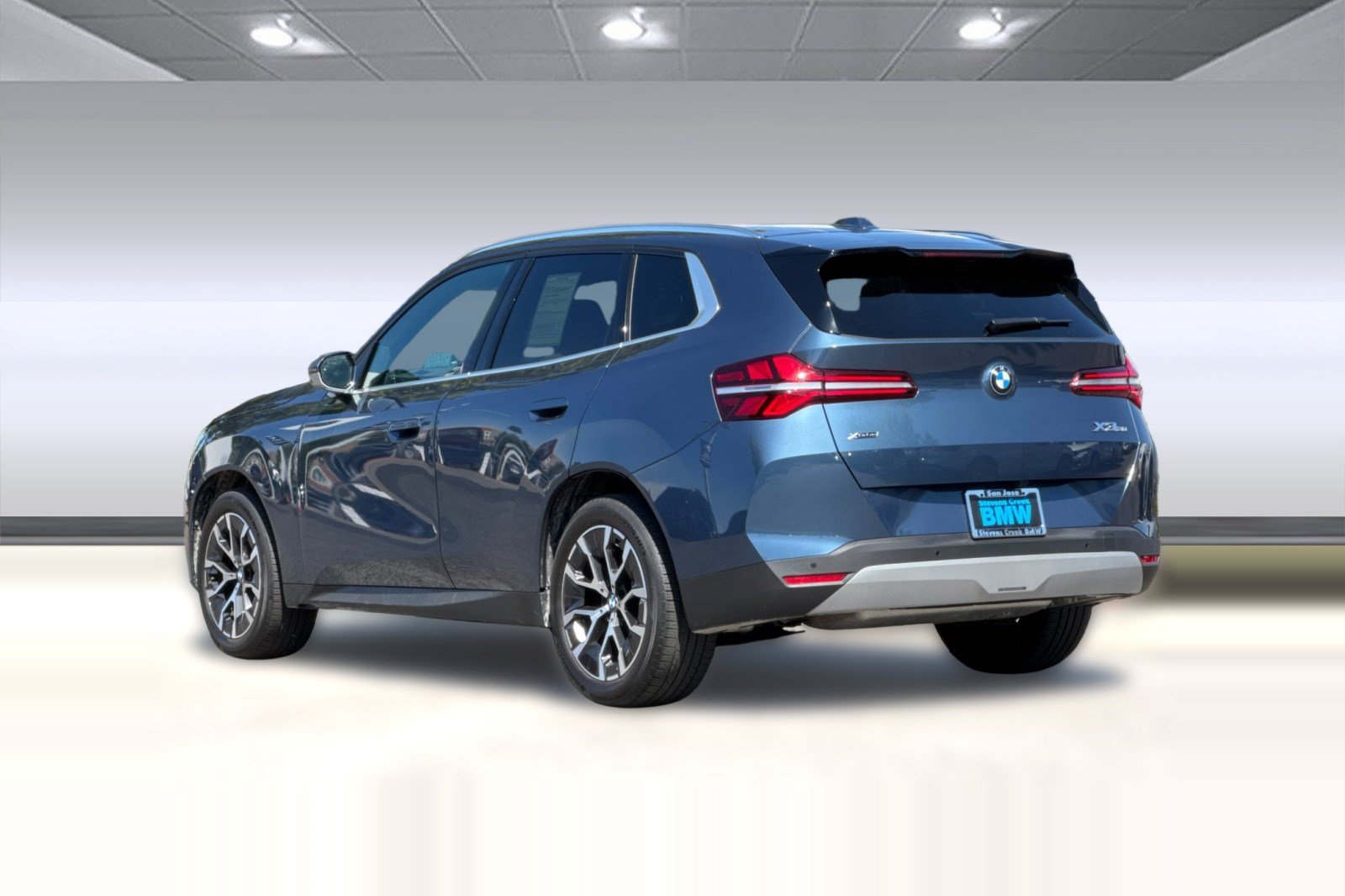 Used 2026 BMW X3 xDrive30i w/ Premium Package AWD/4WD image 3