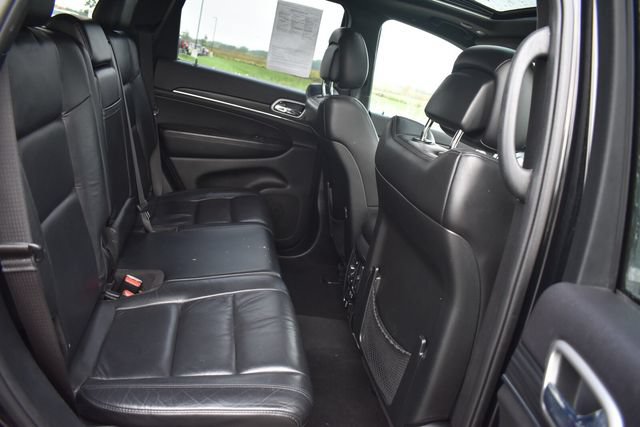 Used 2019 Jeep Grand Cherokee Limited w/ Trailer Tow Group IV AWD/4WD image 16