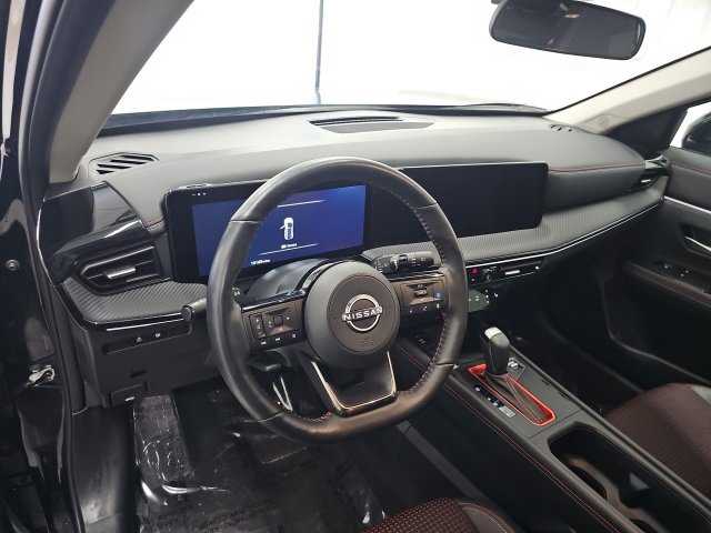 Used 2025 Nissan Kicks SR w/ SR Premium Package image 21