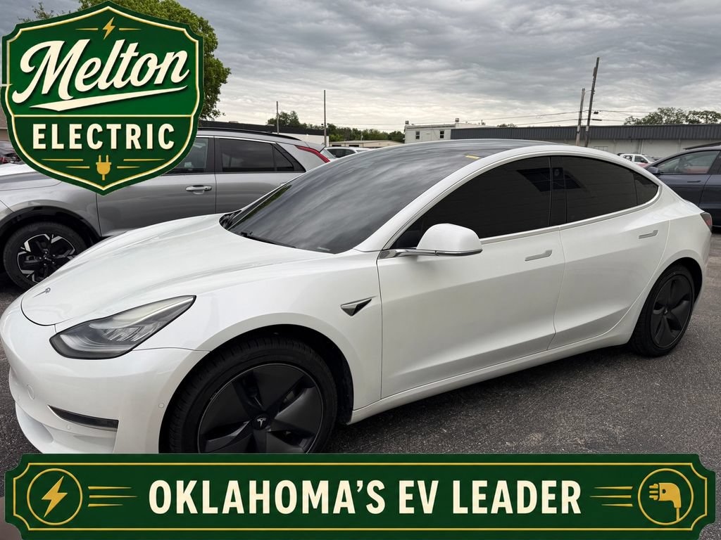 Used 2020 Tesla Model 3 Standard Range RWD image 1