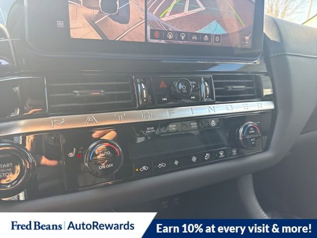 New 2026 Nissan Pathfinder SL image 16