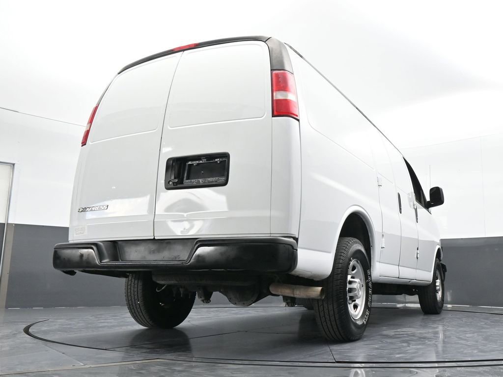 Used 2019 Chevrolet Express 2500 image 49
