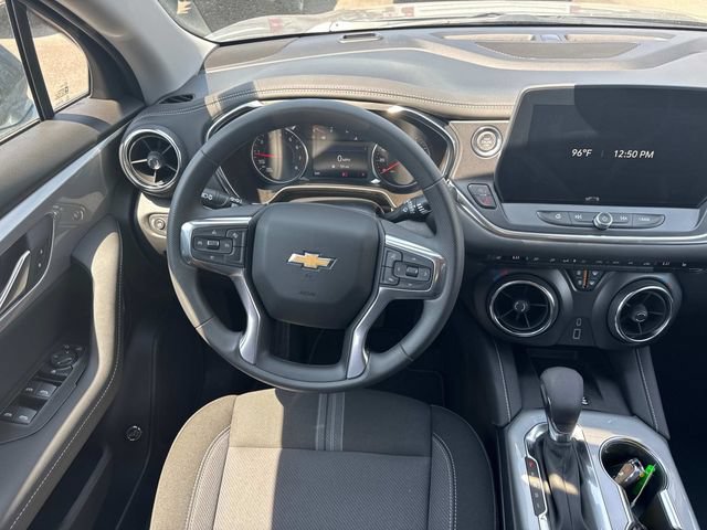 New 2026 Chevrolet Blazer LT w/ Convenience Package AWD/4WD image 18