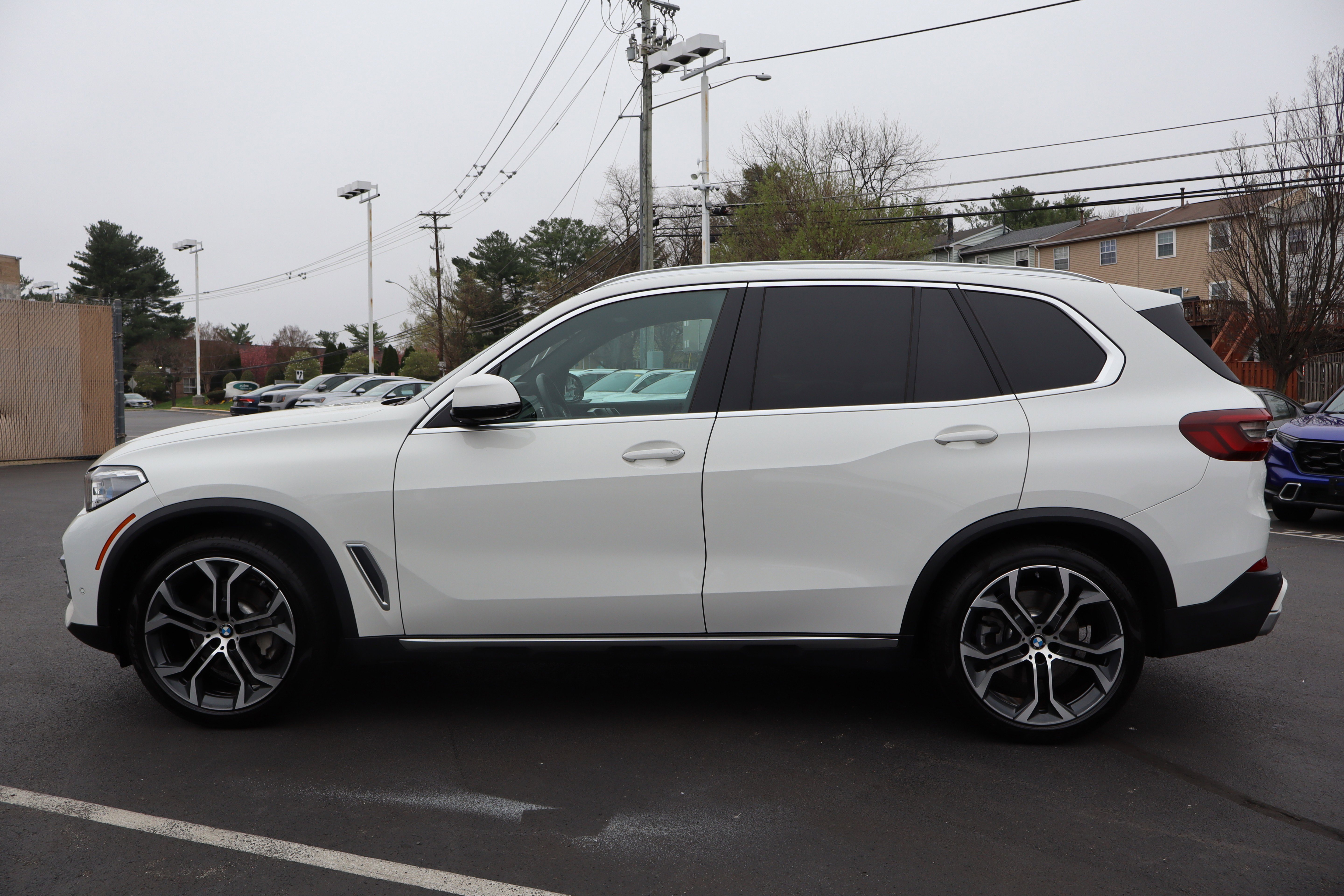 Used 2023 BMW X5 xDrive40i w/ Executive Package image 8