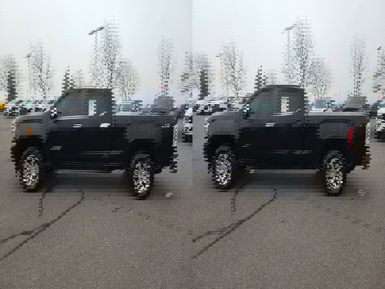 Used 2016 GMC Canyon SLT w/ Driver Alert Package image 11