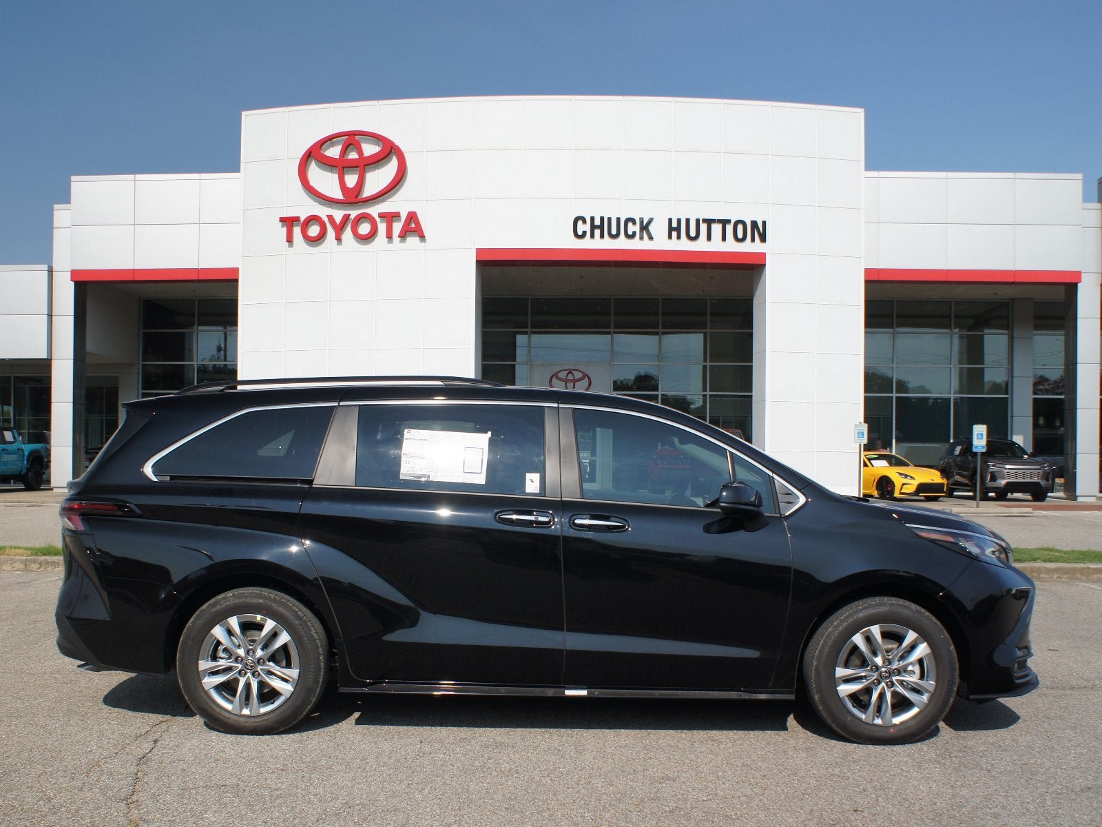 Used 2026 Toyota Sienna XLE