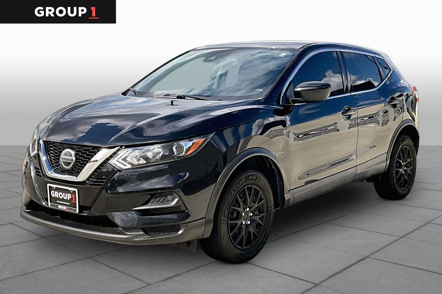 Used 2020 Nissan Rogue Sport S FWD image 1