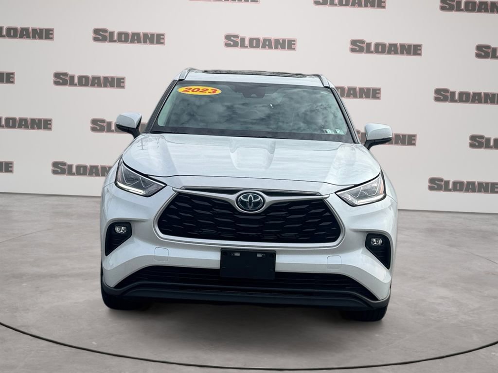 Used 2023 Toyota Highlander Bronze Edition image 8