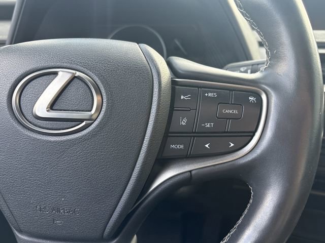 Used 2020 Lexus UX 250h w/ Premium Package image 16