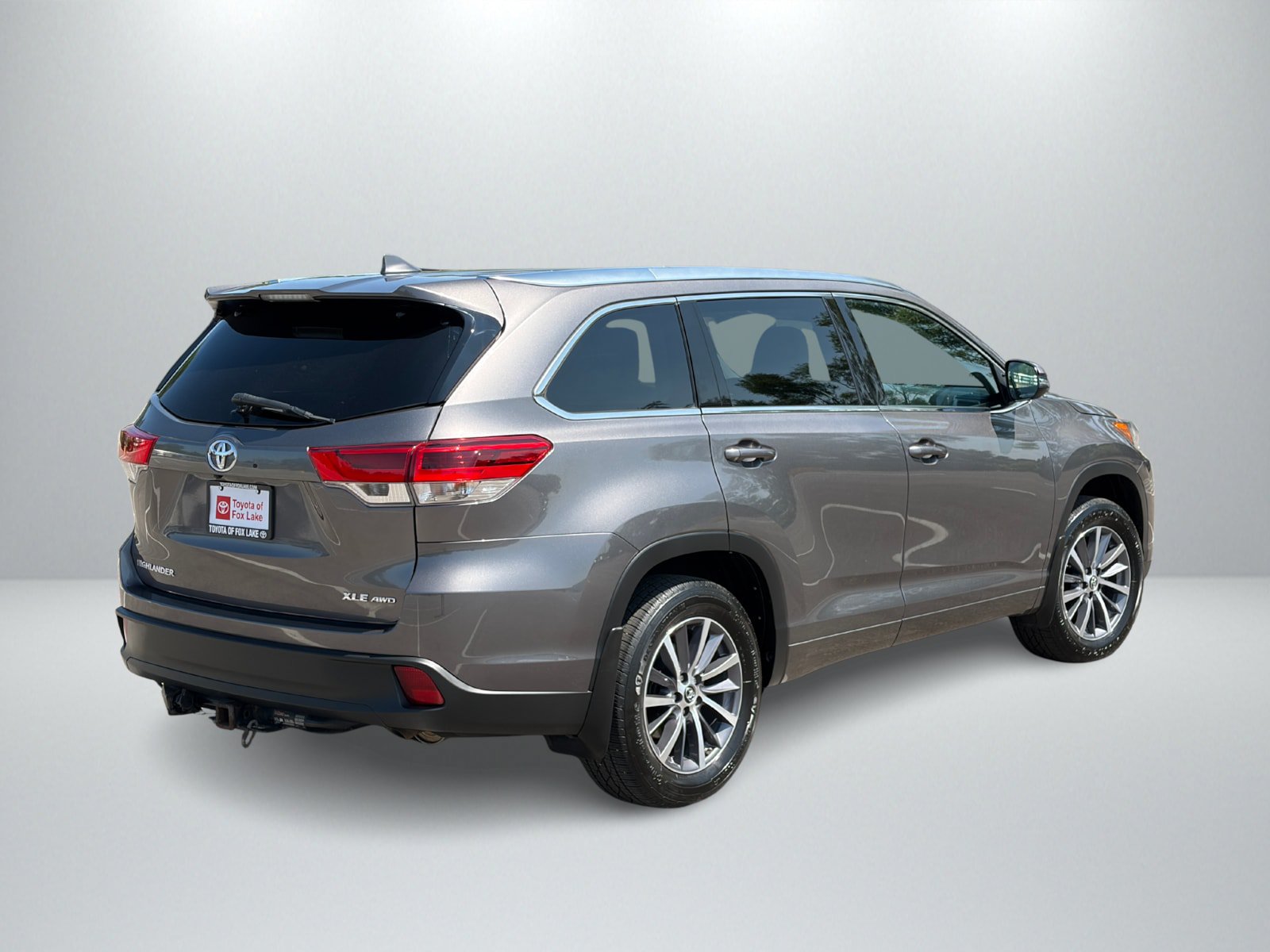 Used 2017 Toyota Highlander XLE AWD/4WD image 5