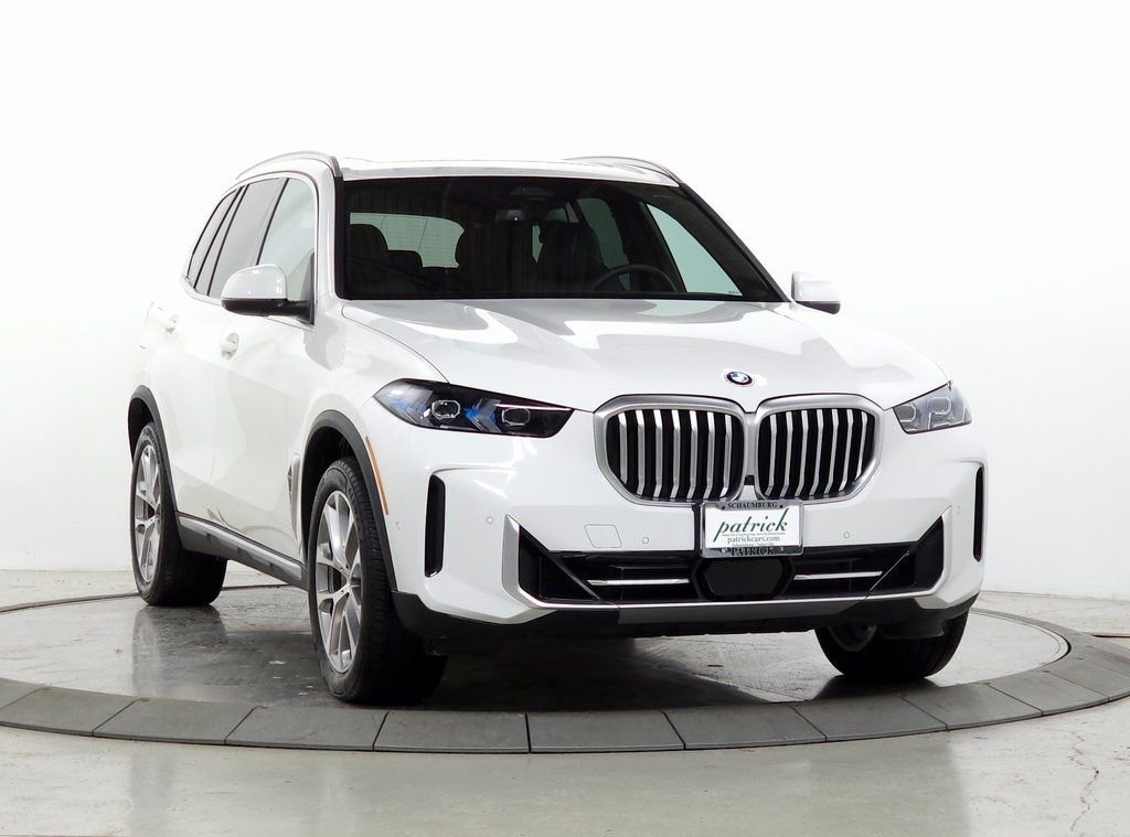 Used 2025 BMW X5 xDrive40i w/ Parking Assistance Package image 1