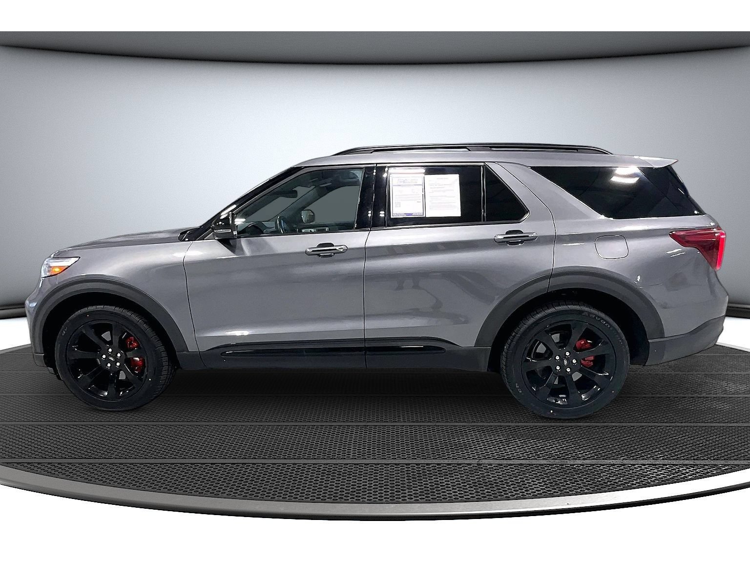 Used 2024 Ford Explorer ST w/ Equipment Group 401A AWD/4WD image 16