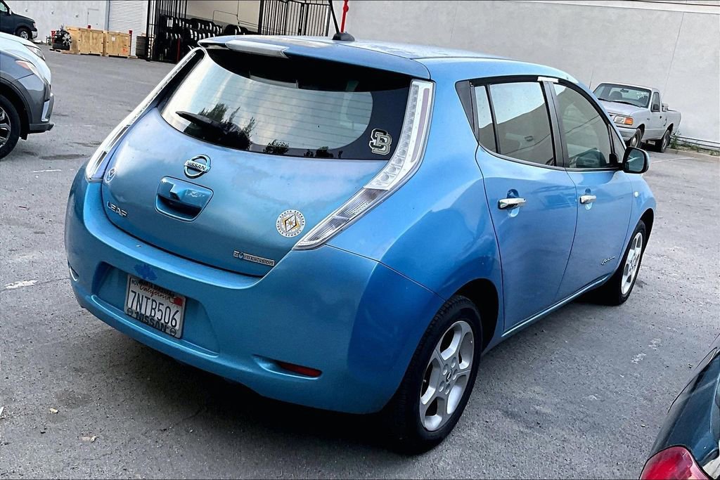 Used 2012 Nissan Leaf SL w/ Recycling/Organizational Pkg FWD image 4