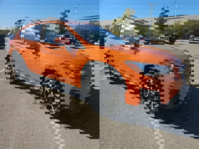 Used 2018 Subaru Crosstrek 2.0i Limited image 3