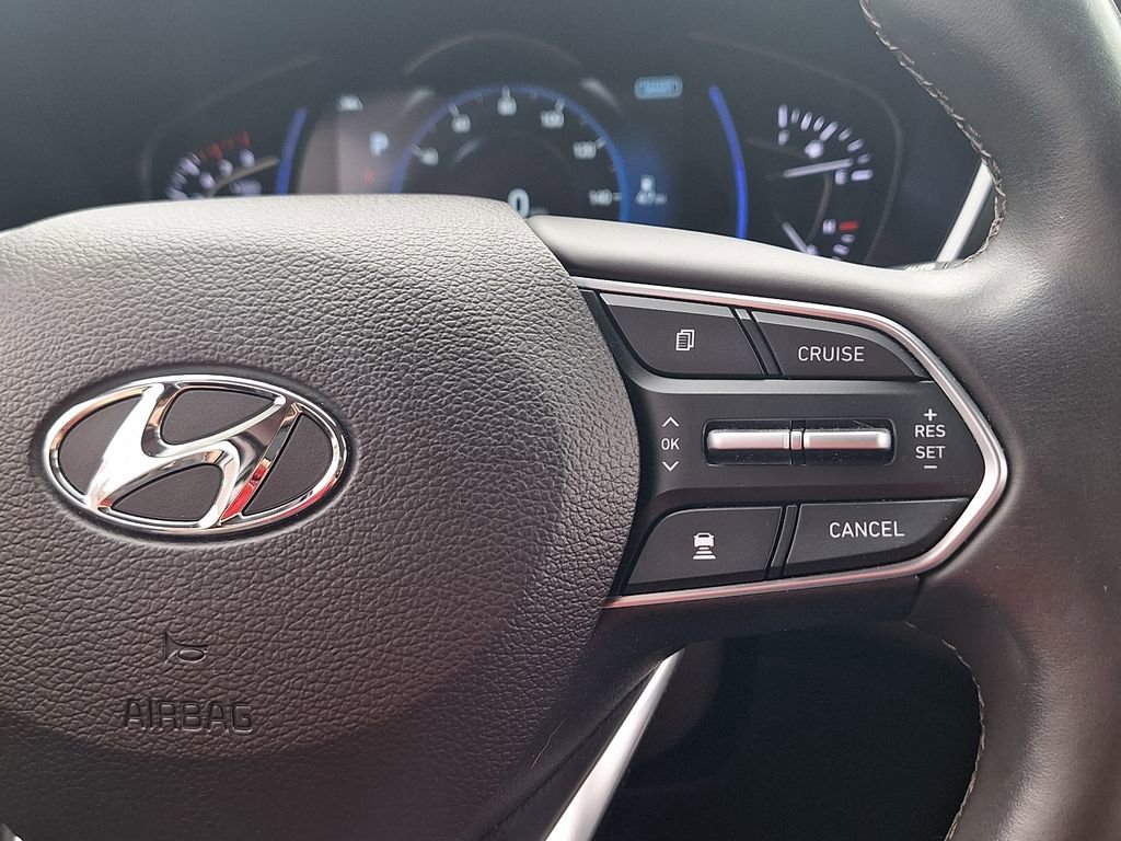 Used 2020 Hyundai Santa Fe Limited AWD/4WD image 17