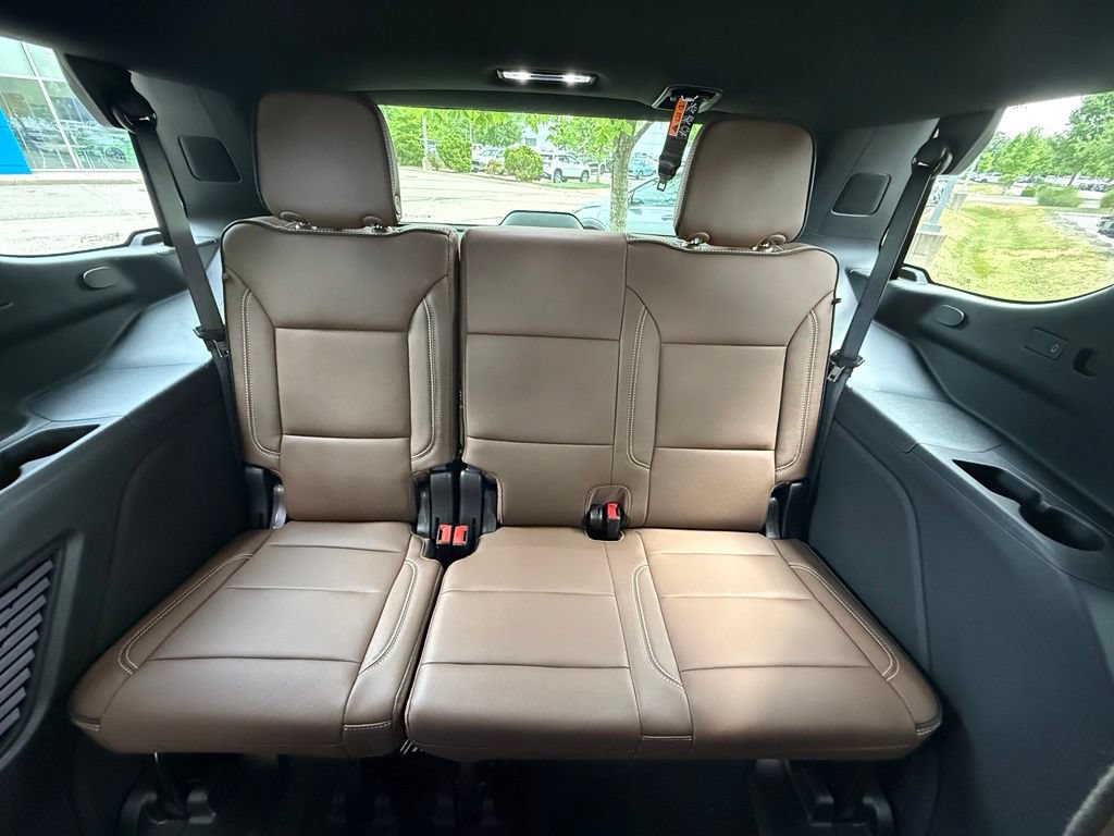 New 2026 Chevrolet Tahoe High Country w/ Sun And Tow Package AWD/4WD image 35