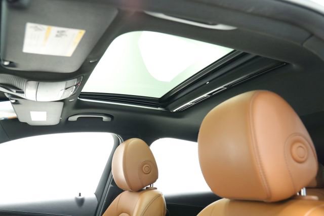 Used 2022 Mercedes-Benz GLC 300 4MATIC Coupe image 30