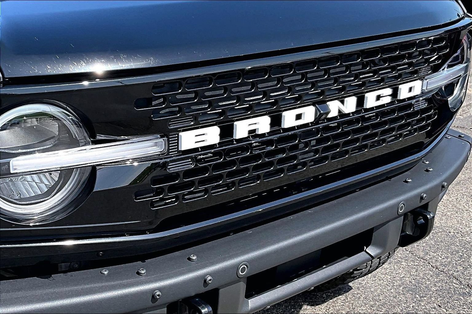 Used 2024 Ford Bronco Wildtrak AWD/4WD image 29