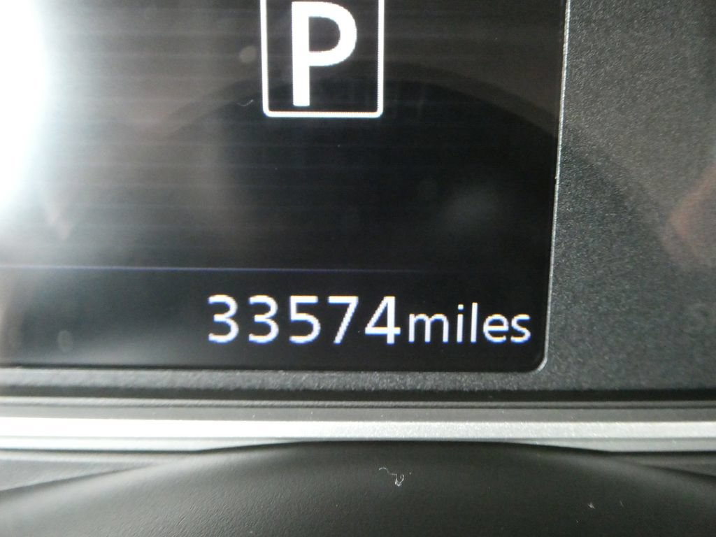 Used 2024 Nissan Versa SV w/ Trunk Package FWD image 31